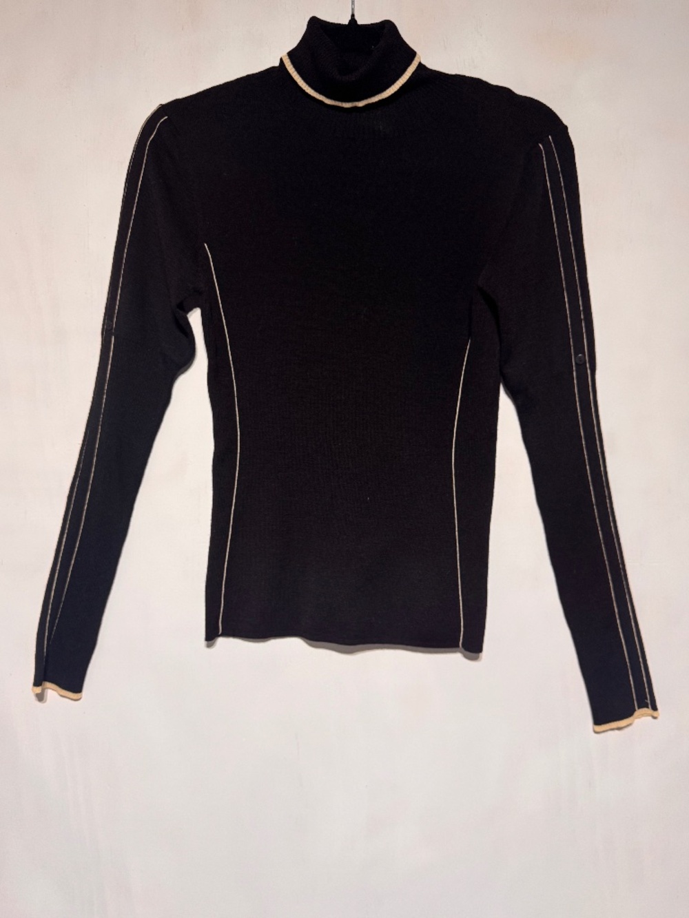 Worth Turtleneck 100% Wool with Cream detailing